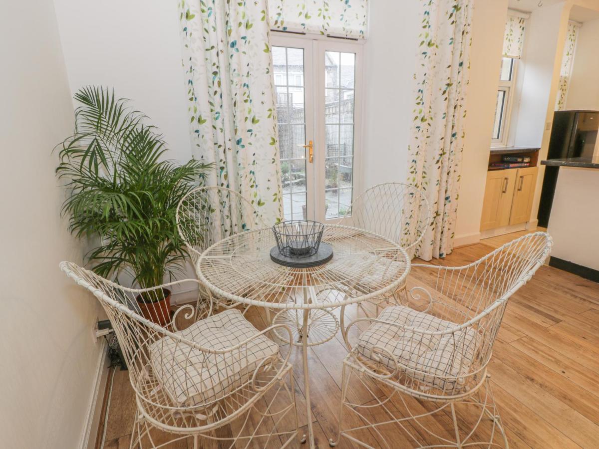 Garden Apartment Еър Екстериор снимка