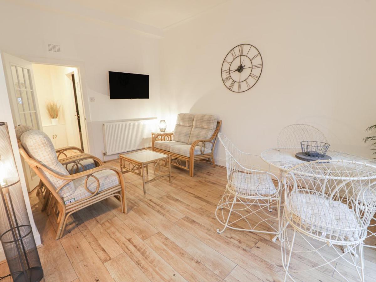 Garden Apartment Еър Екстериор снимка