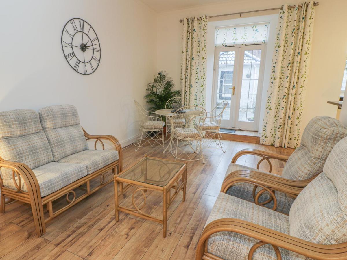 Garden Apartment Еър Екстериор снимка